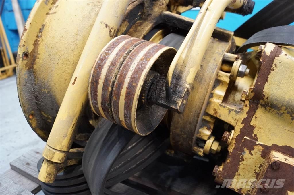 New Holland TF46 Hidraulikos įrenginiai