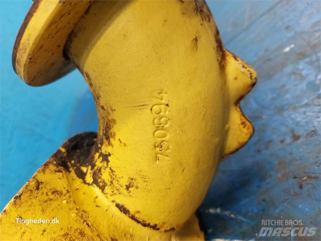 New Holland TF46 Derliaus nuėmimo kombainų priedai
