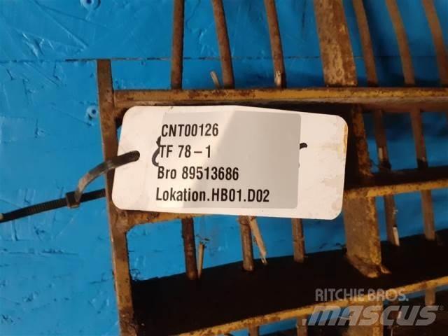 New Holland TF78 Derliaus nuėmimo kombainų priedai
