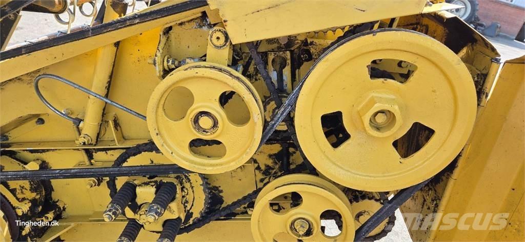 New Holland TX30 Derliaus nuėmimo kombainų priedai