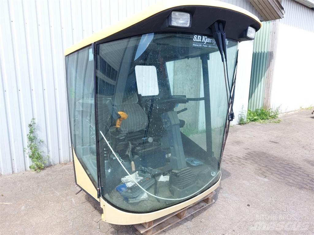 New Holland TX65 Kabinos