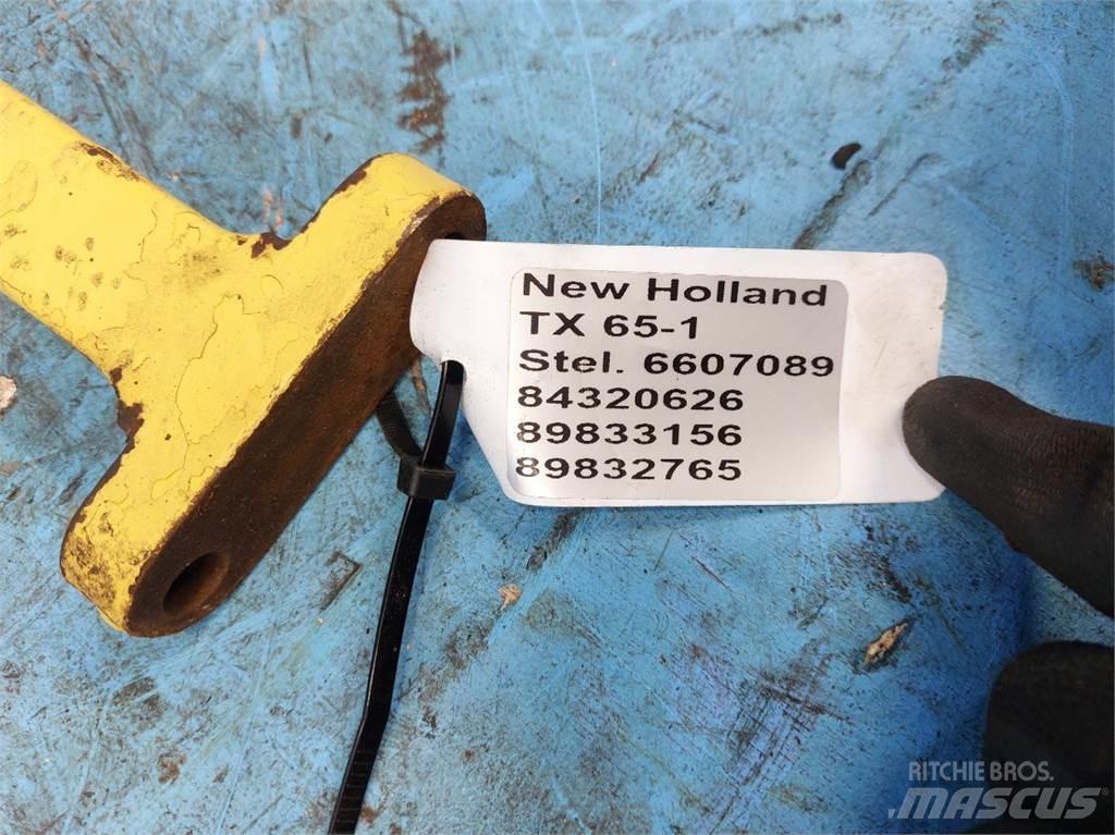New Holland TX65 Smėlio ir druskos barstytuvai