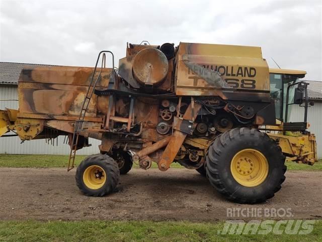 New Holland TX68 Derliaus nuėmimo kombainai