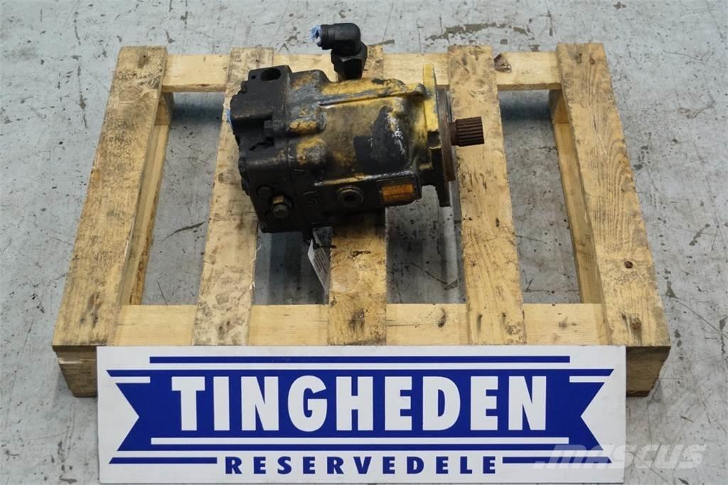 New Holland TX68 Hidraulikos įrenginiai