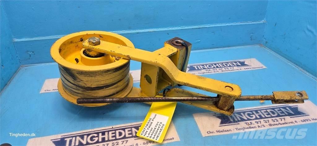 New Holland TX68 Smėlio ir druskos barstytuvai