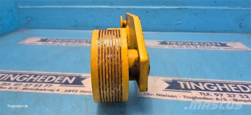 New Holland TX68 Smėlio ir druskos barstytuvai