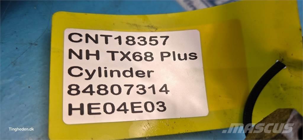 New Holland TX68 Hidraulikos įrenginiai
