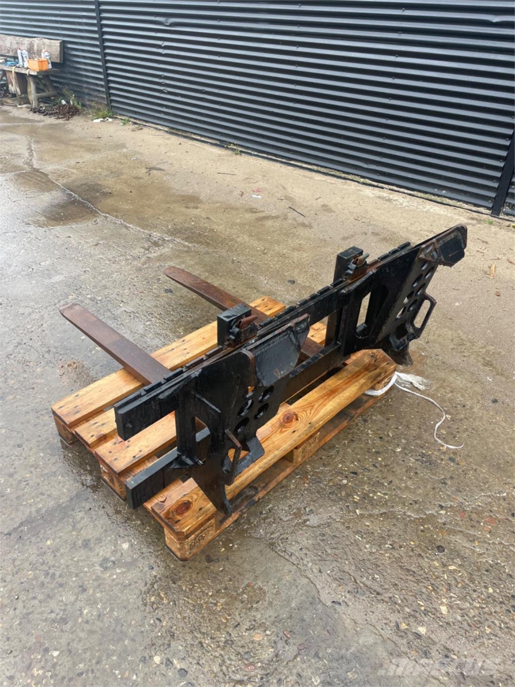  Pallegaffelsæt Šakės