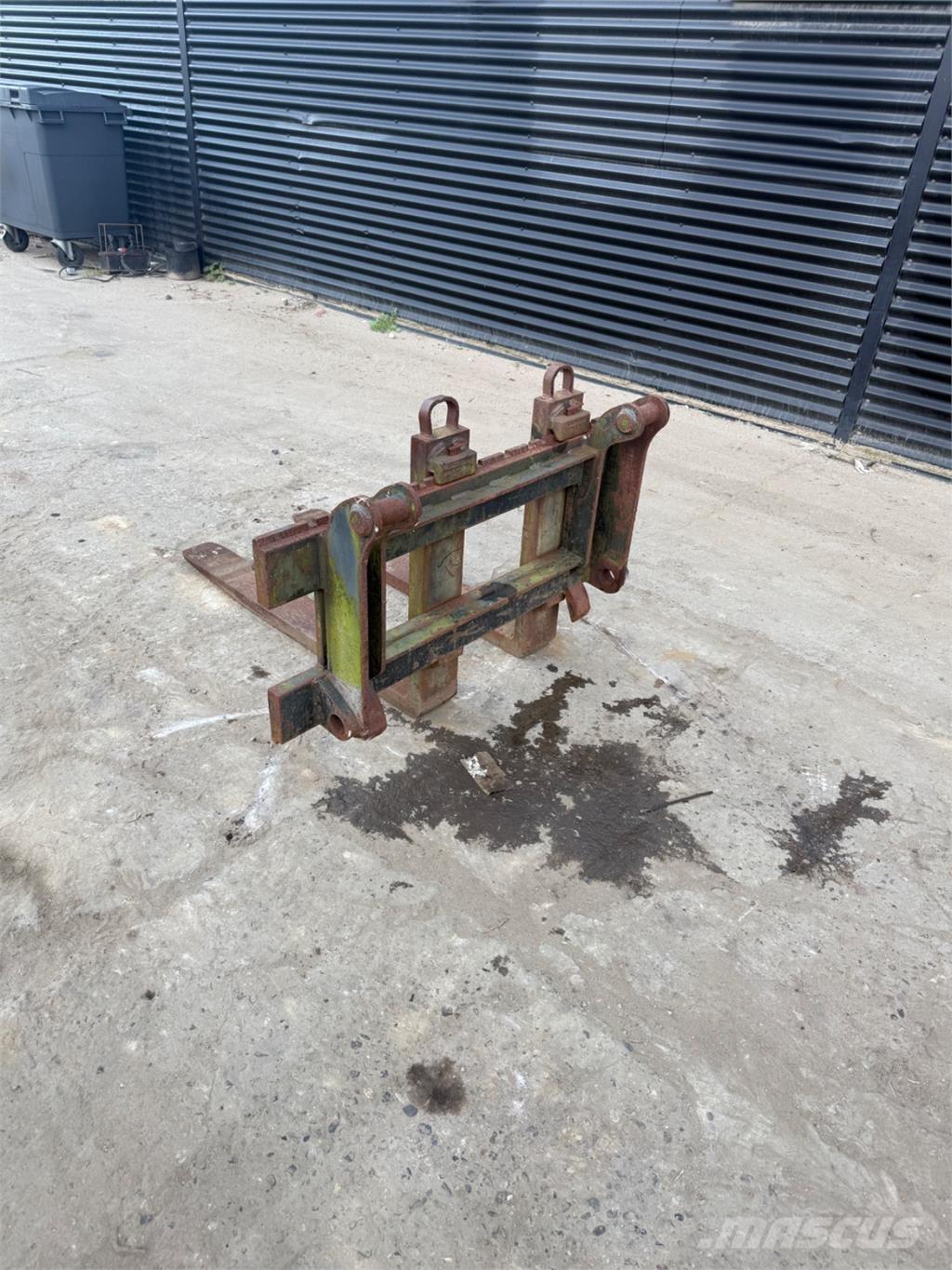  Pallegaffelsæt Šakės