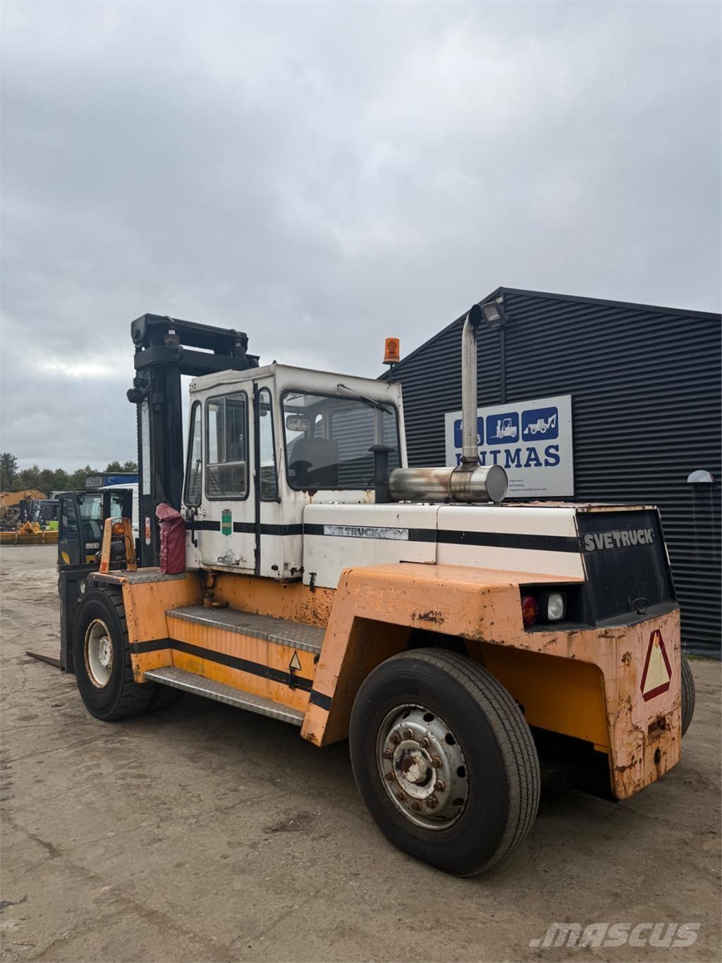 Svetruck 15120 Dyzeliniai krautuvai