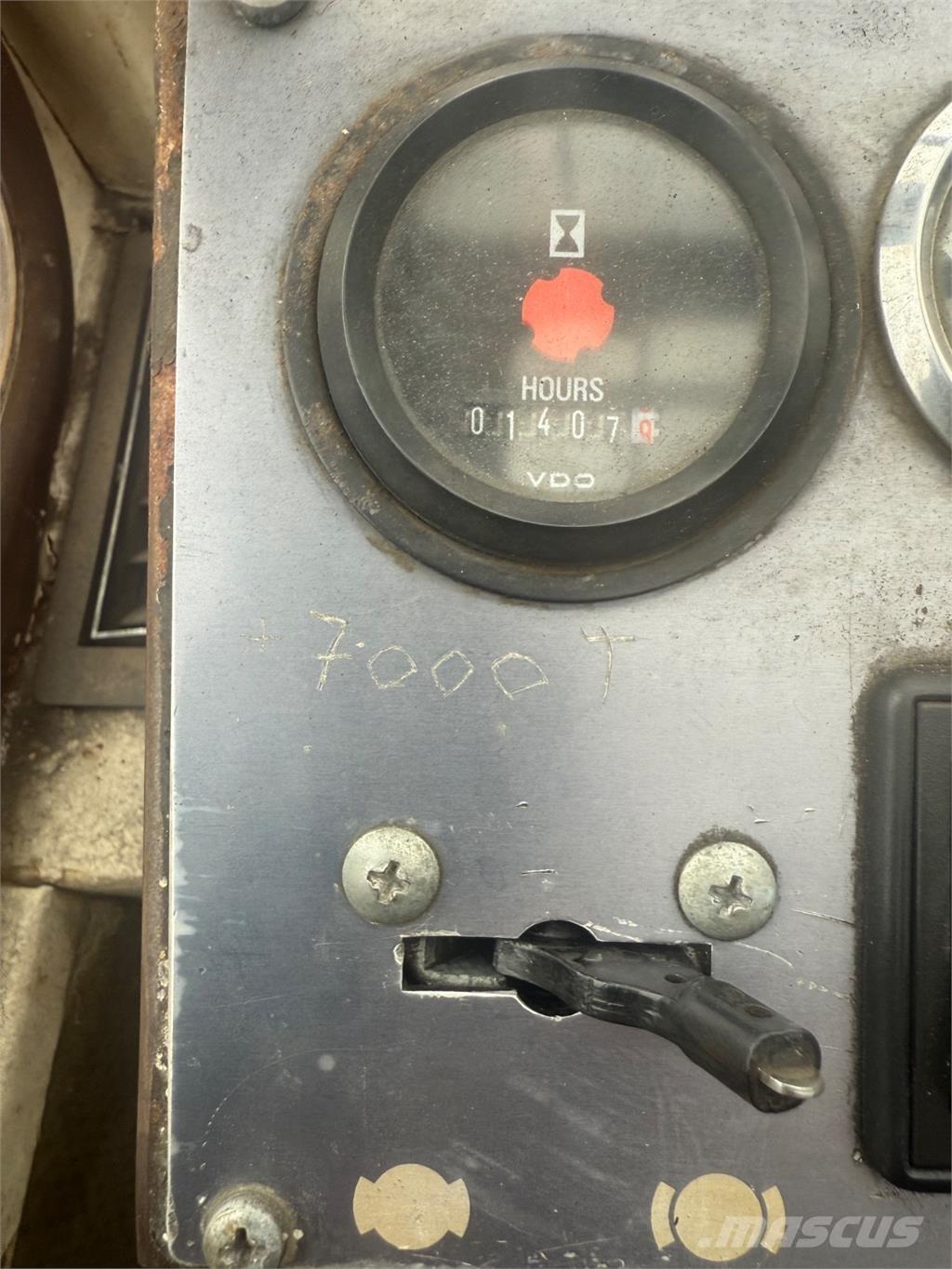 Svetruck 15120 Dyzeliniai krautuvai