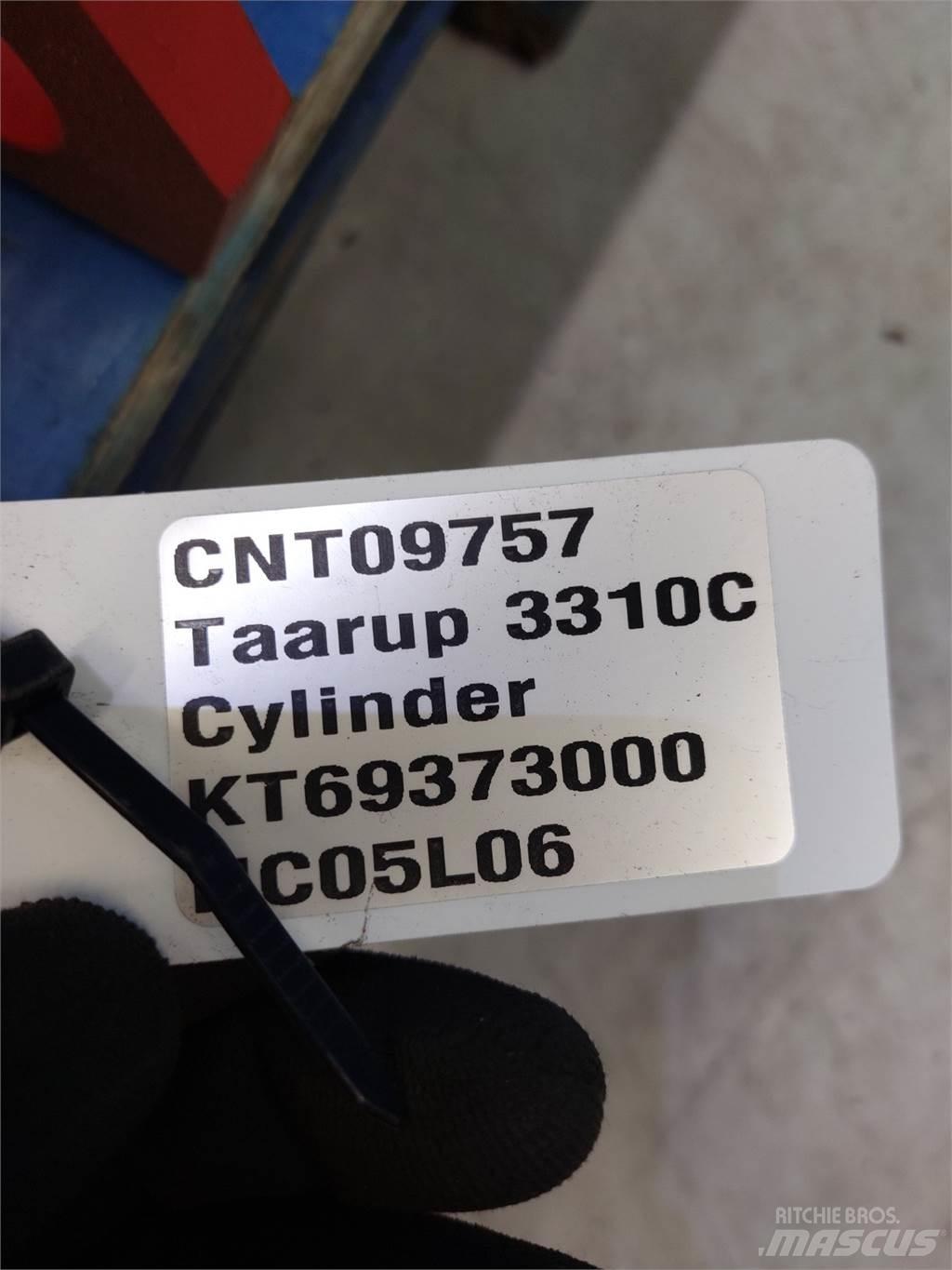 Taarup 3310C Šienapjovės