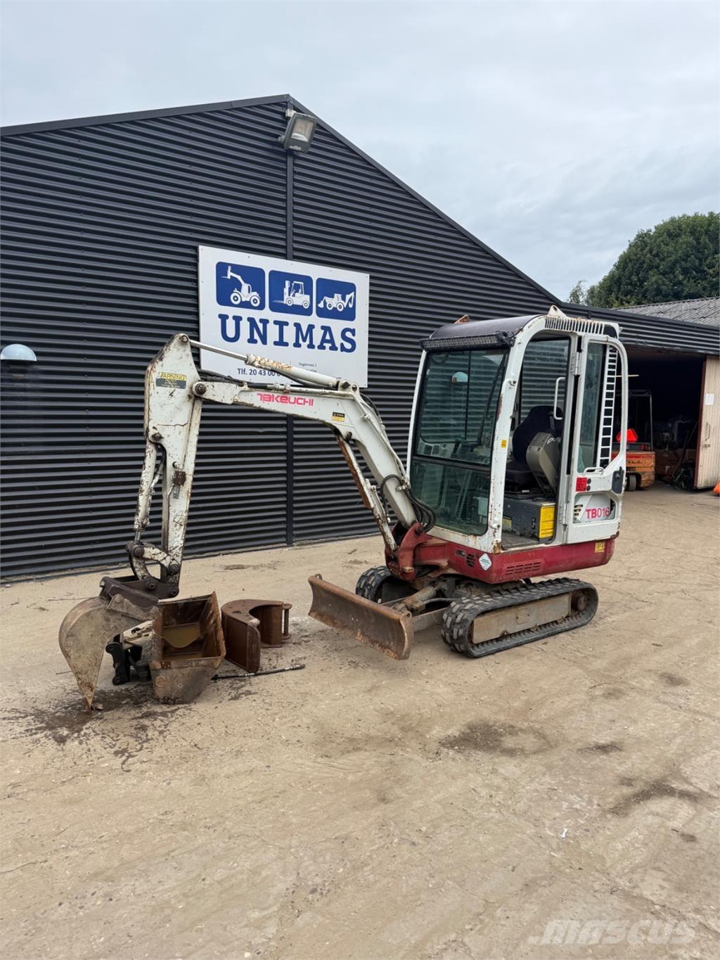 Takeuchi TB016 Mini ekskavatoriai < 7 t