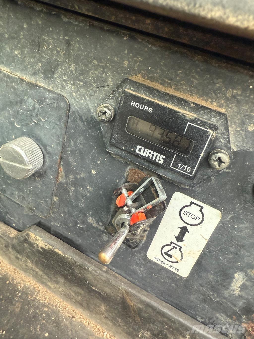 Takeuchi TB1140 Vikšriniai ekskavatoriai