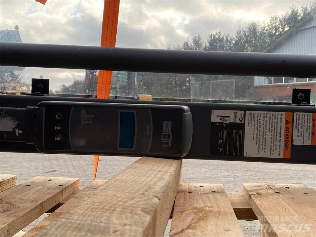 TCM TSP6000-1.0 Didelių aukščių keltuvai-krautuvai