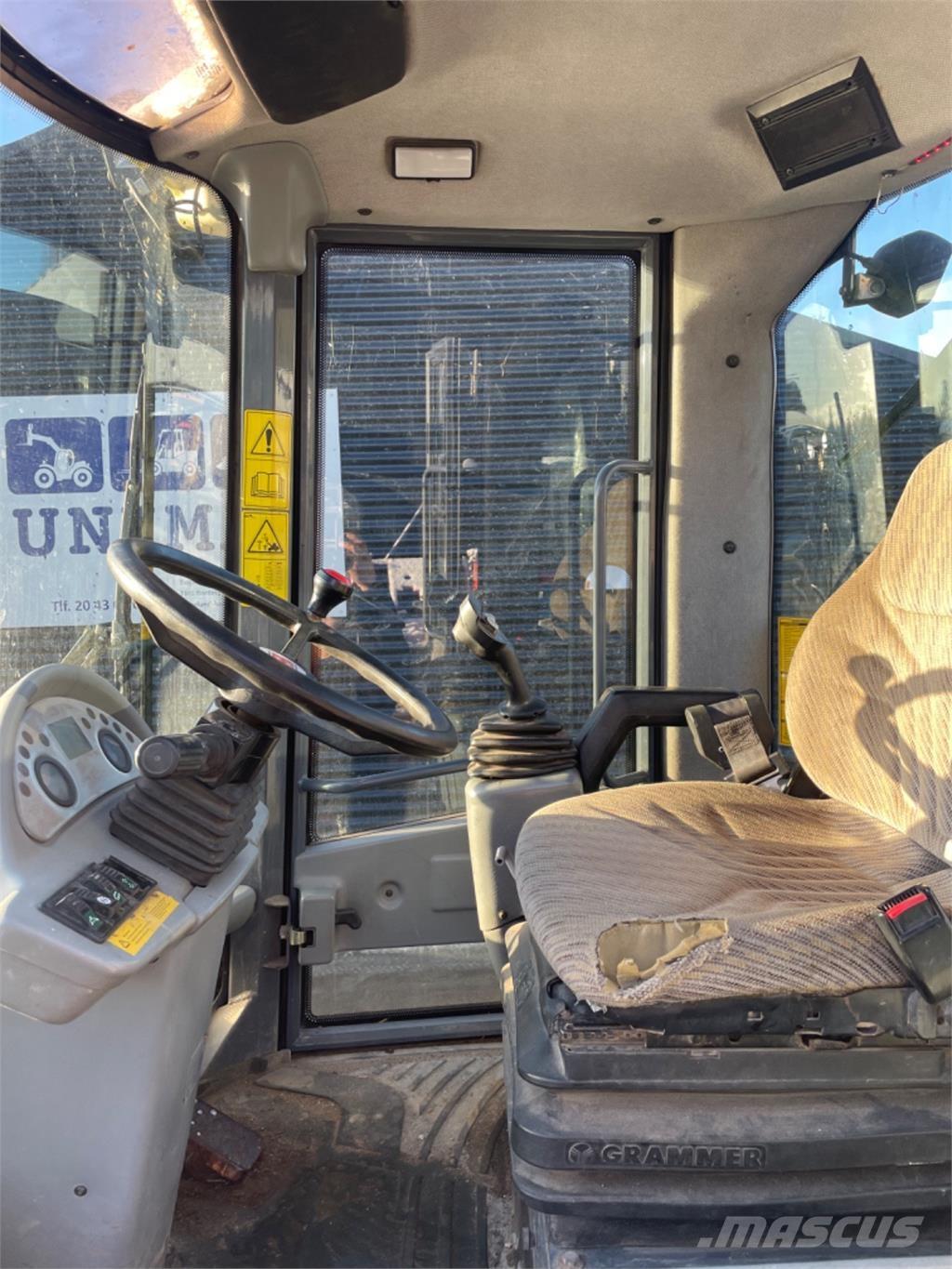 Terex TL120 Naudoti ratiniai krautuvai