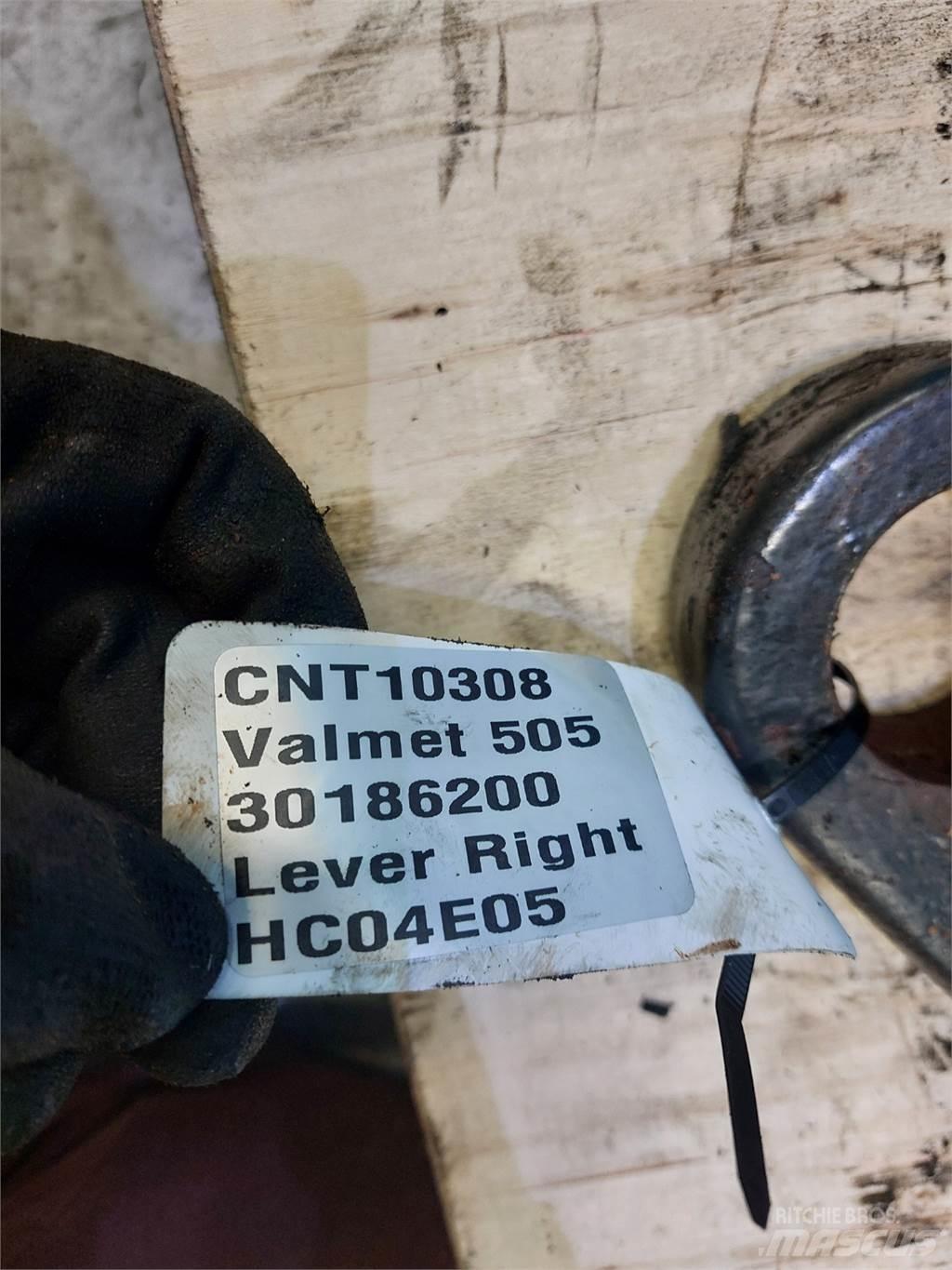 Valmet 505 Kiti naudoti traktorių priedai