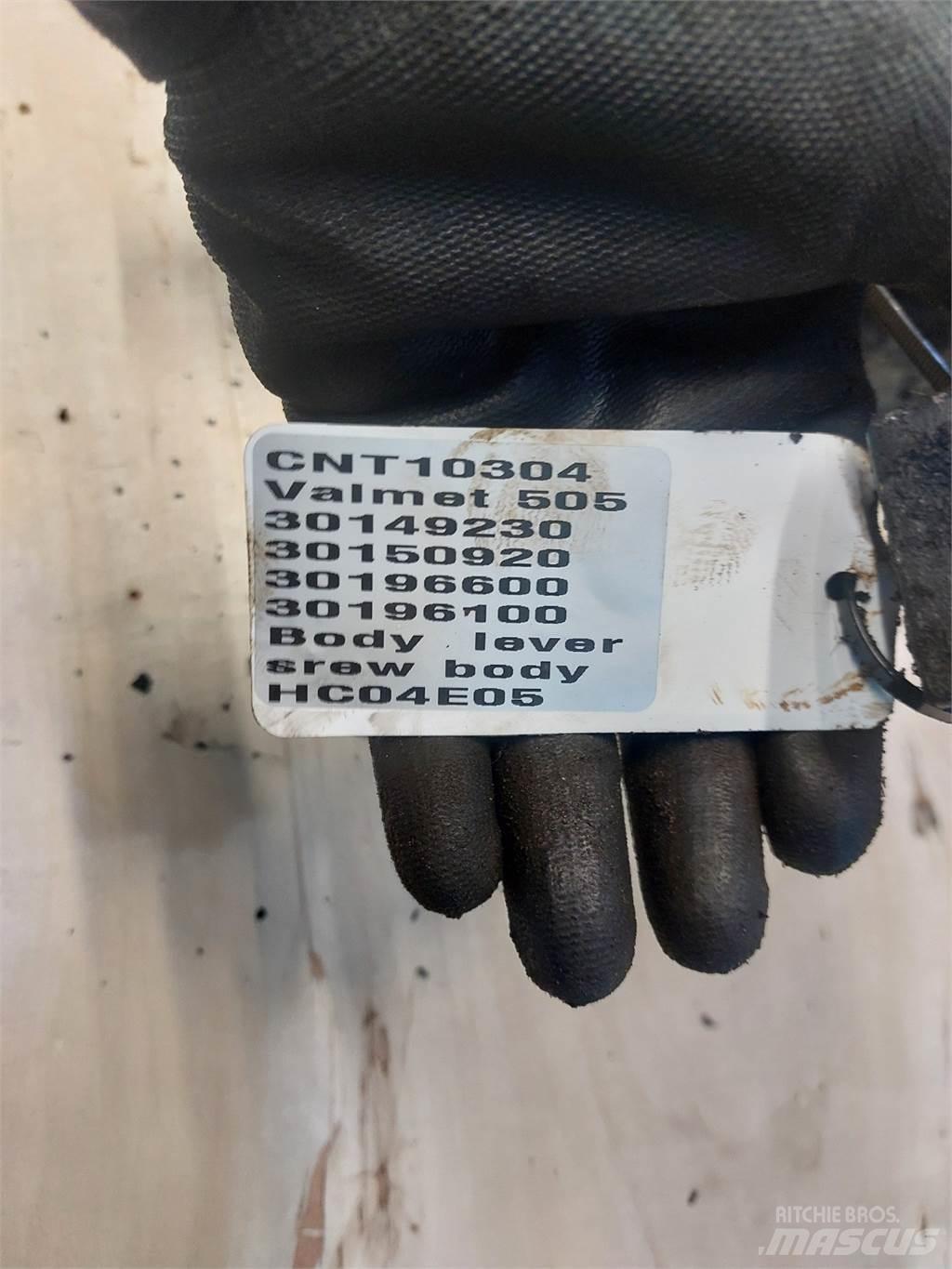 Valmet 505 Kiti naudoti traktorių priedai