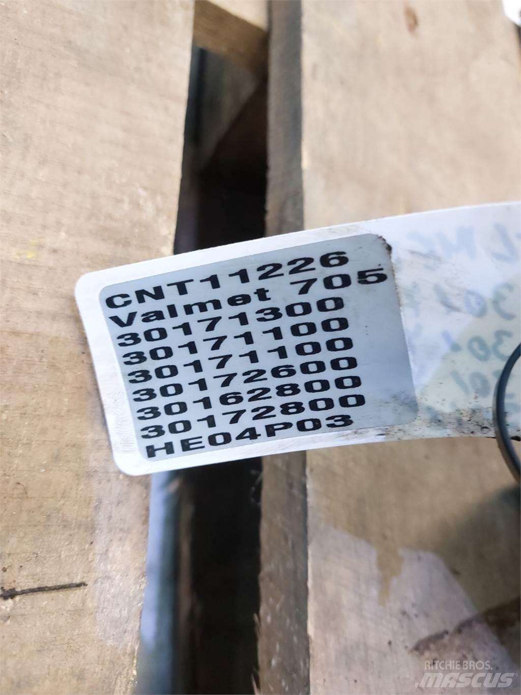 Valmet 705 Kiti naudoti traktorių priedai