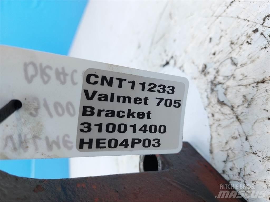 Valmet 705 Kiti naudoti traktorių priedai