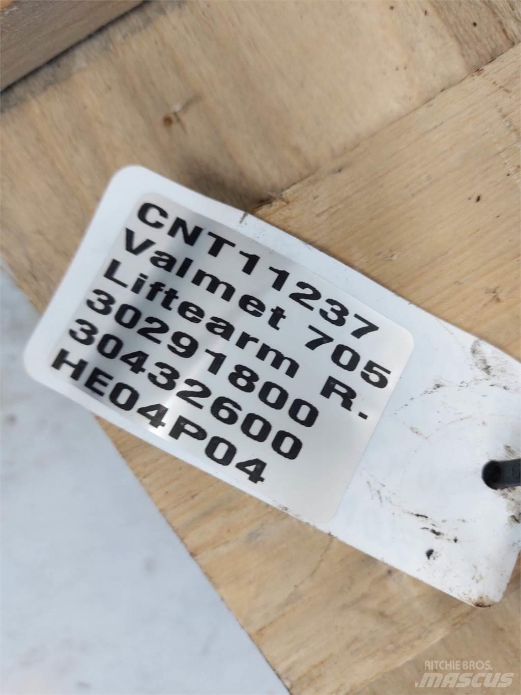 Valmet 705 Kiti naudoti traktorių priedai
