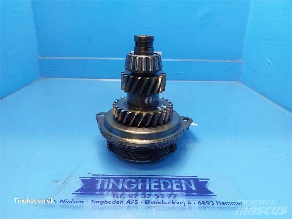 Valmet 8050 Transmisijos
