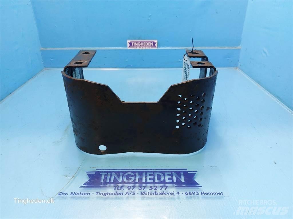 Valmet 8050 Kiti naudoti traktorių priedai