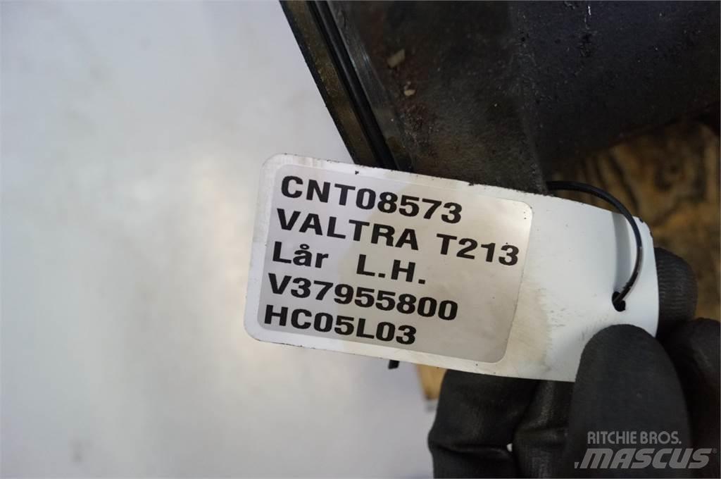 Valtra T213 Kiti naudoti traktorių priedai