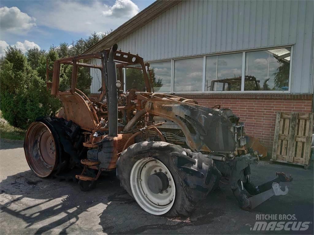 Valtra T213 Traktoriai