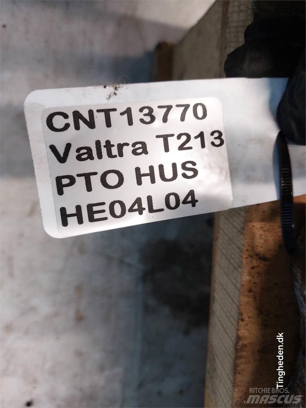Valtra T213 Kiti naudoti traktorių priedai