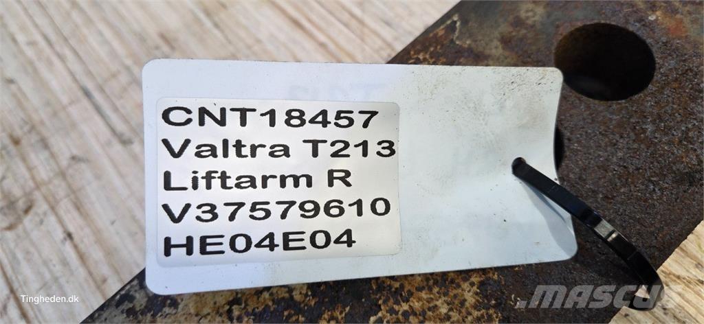 Valtra T213 Kiti naudoti traktorių priedai