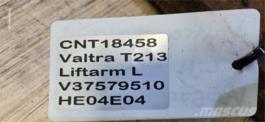 Valtra T213 Kiti naudoti traktorių priedai