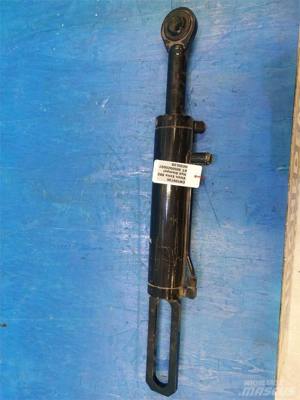 Vicon Extra 832 Šienapjovės