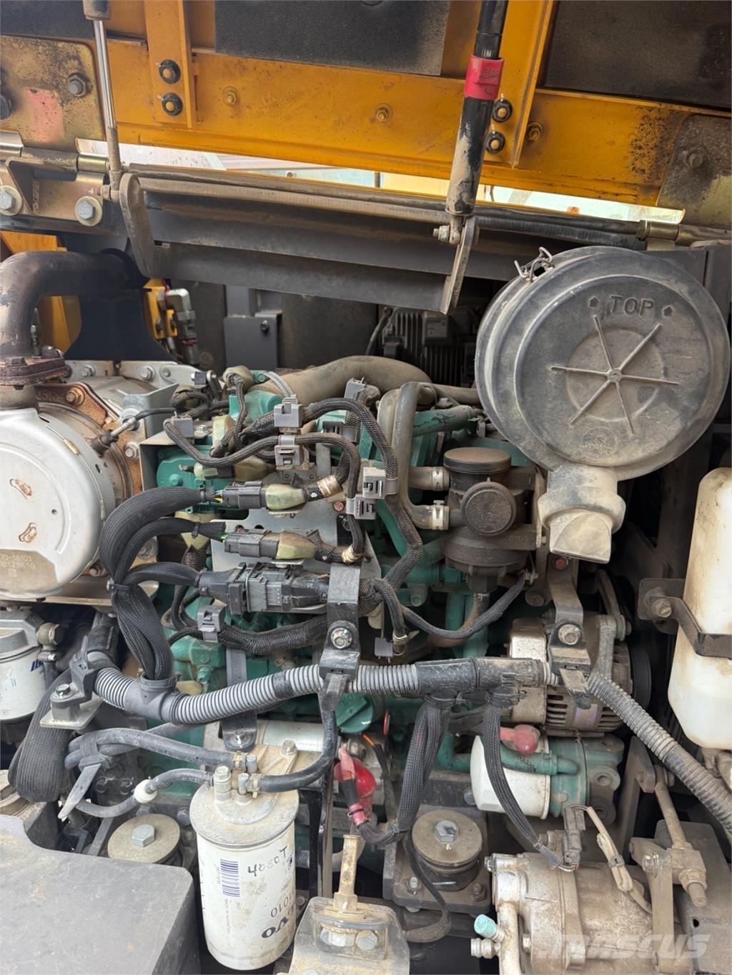 Volvo ECR88D Vikšriniai ekskavatoriai