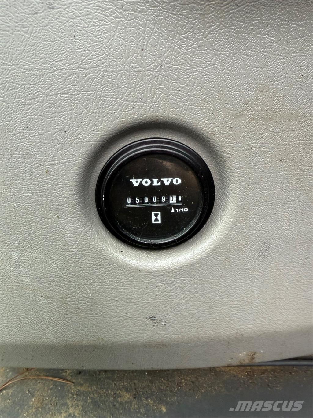 Volvo ECR88D Vikšriniai ekskavatoriai