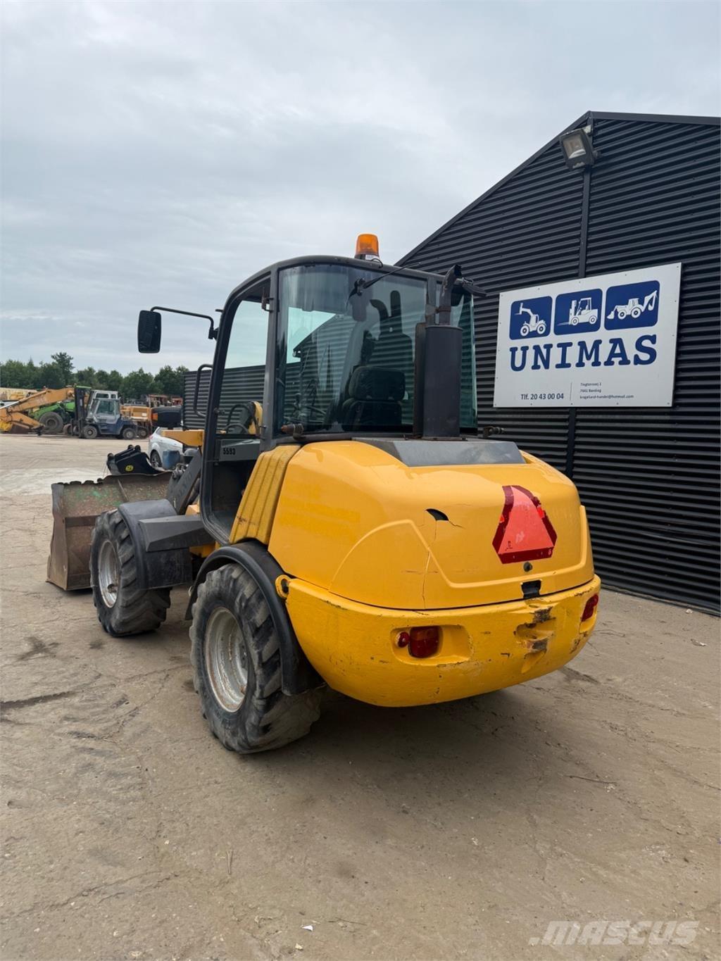 Volvo L25B Naudoti ratiniai krautuvai