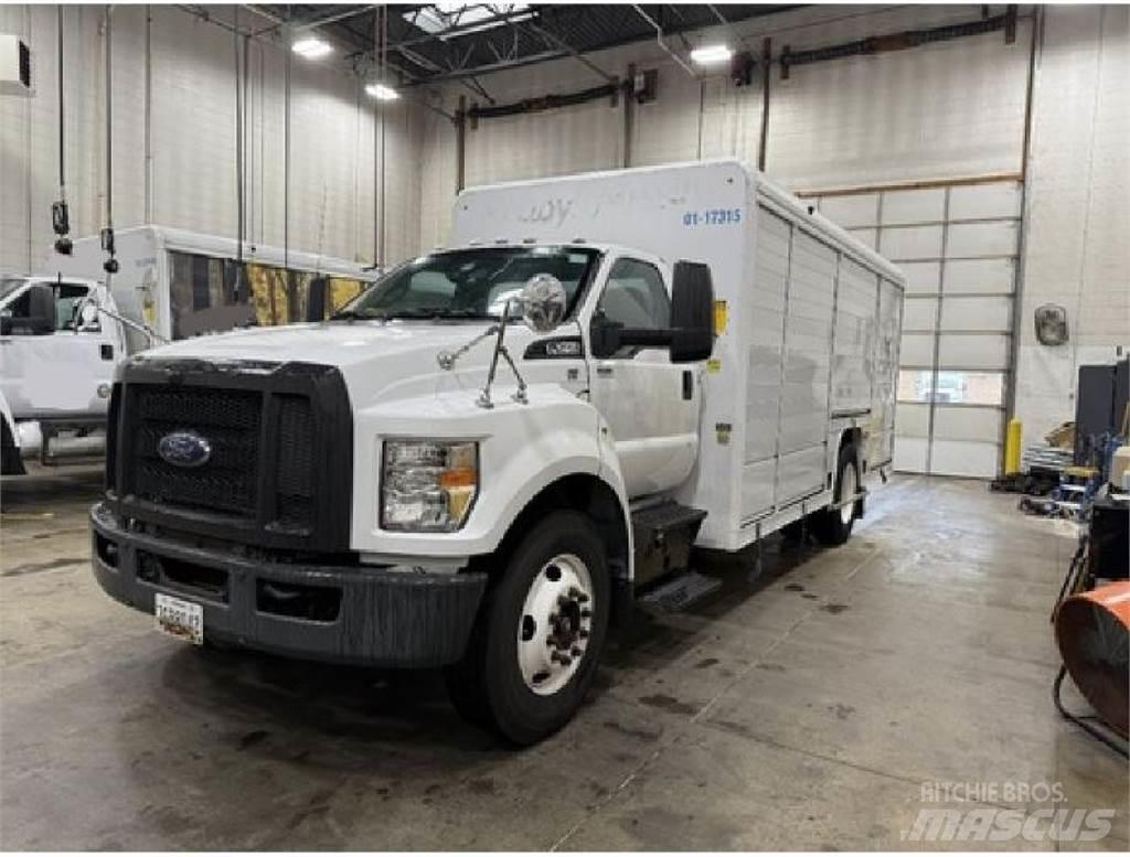 Ford F650 Gėrimų tiekimo sunkvežimiai