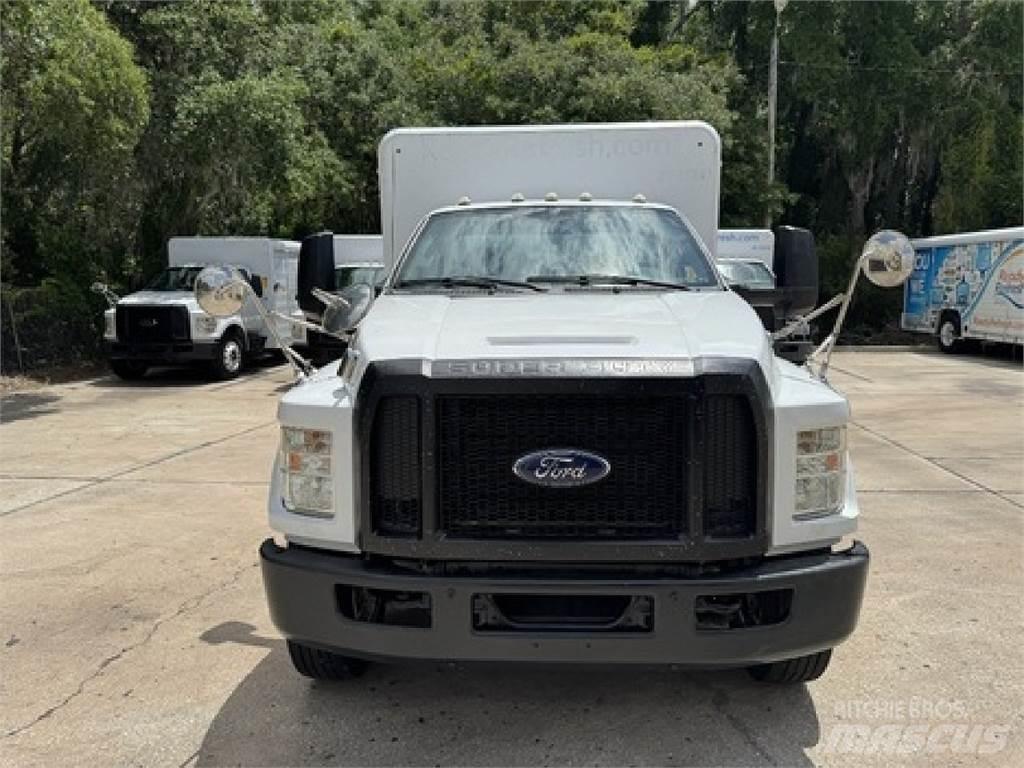 Ford F650 Gėrimų tiekimo sunkvežimiai