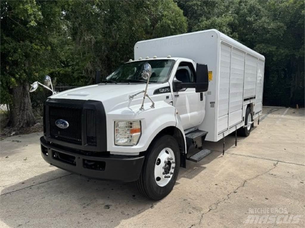 Ford F650 Gėrimų tiekimo sunkvežimiai