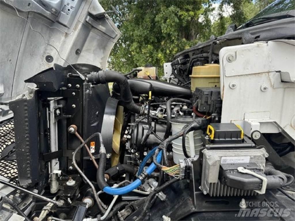 Ford F650 Gėrimų tiekimo sunkvežimiai