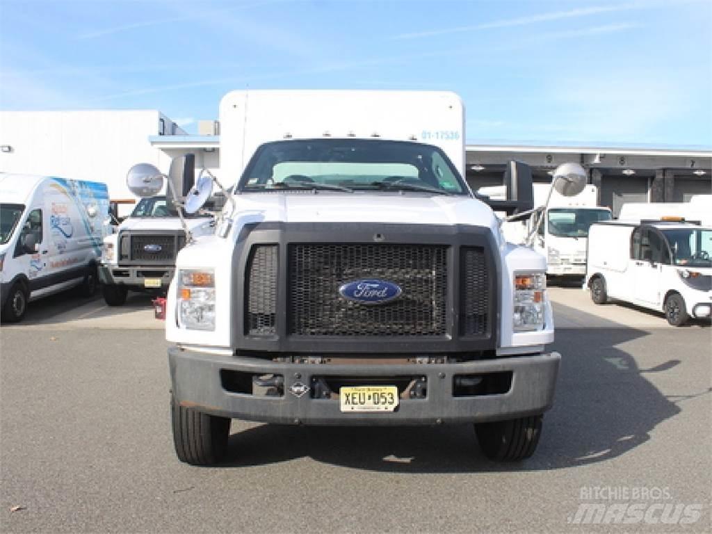 Ford F650 Gėrimų tiekimo sunkvežimiai