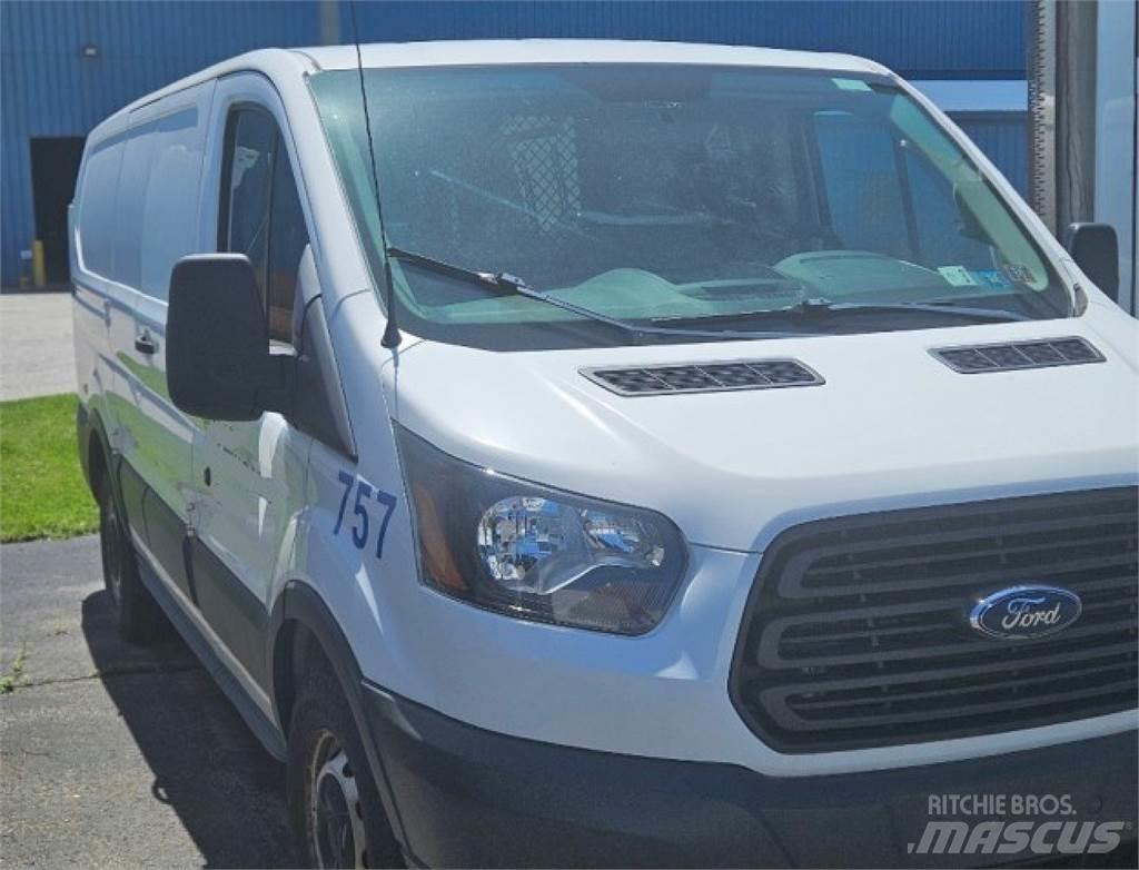 Ford Transit 150 Krovininiai furgonai