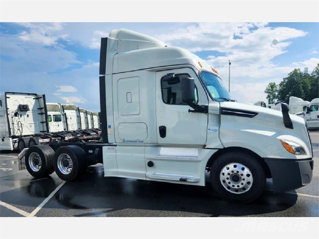 Freightliner 126 Naudoti vilkikai