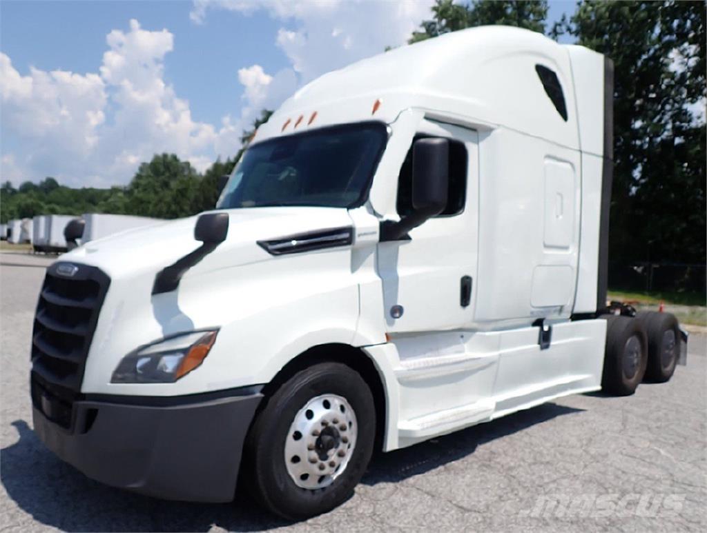 Freightliner 126 Naudoti vilkikai