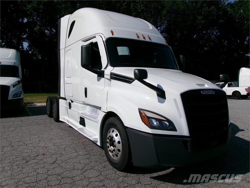 Freightliner 126 Naudoti vilkikai
