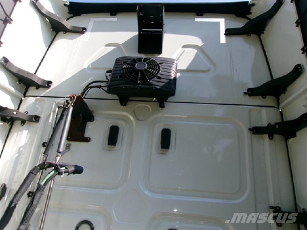 Freightliner 126 Naudoti vilkikai