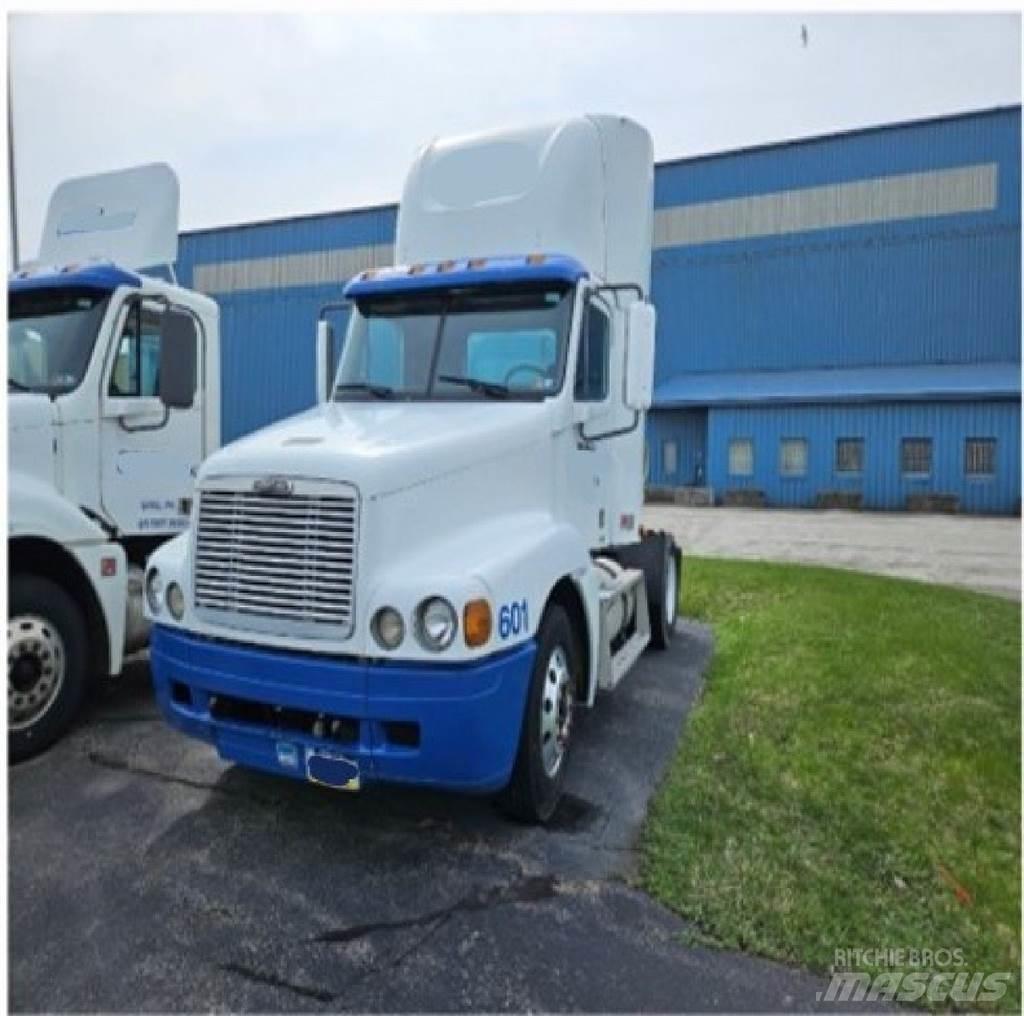 Freightliner C120 Naudoti vilkikai
