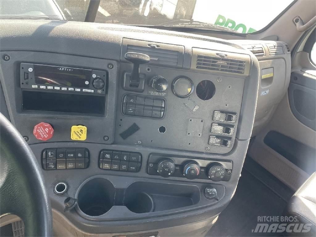 Freightliner CA113 Naudoti vilkikai
