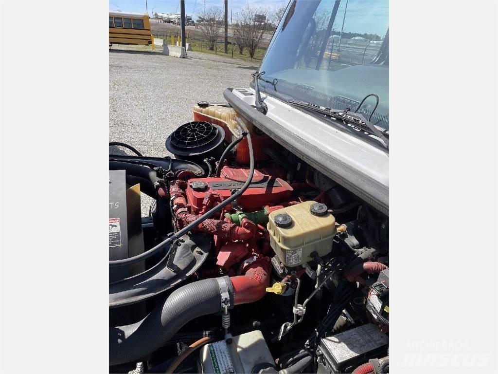 Freightliner M2 Vilkikai šaldytuvai