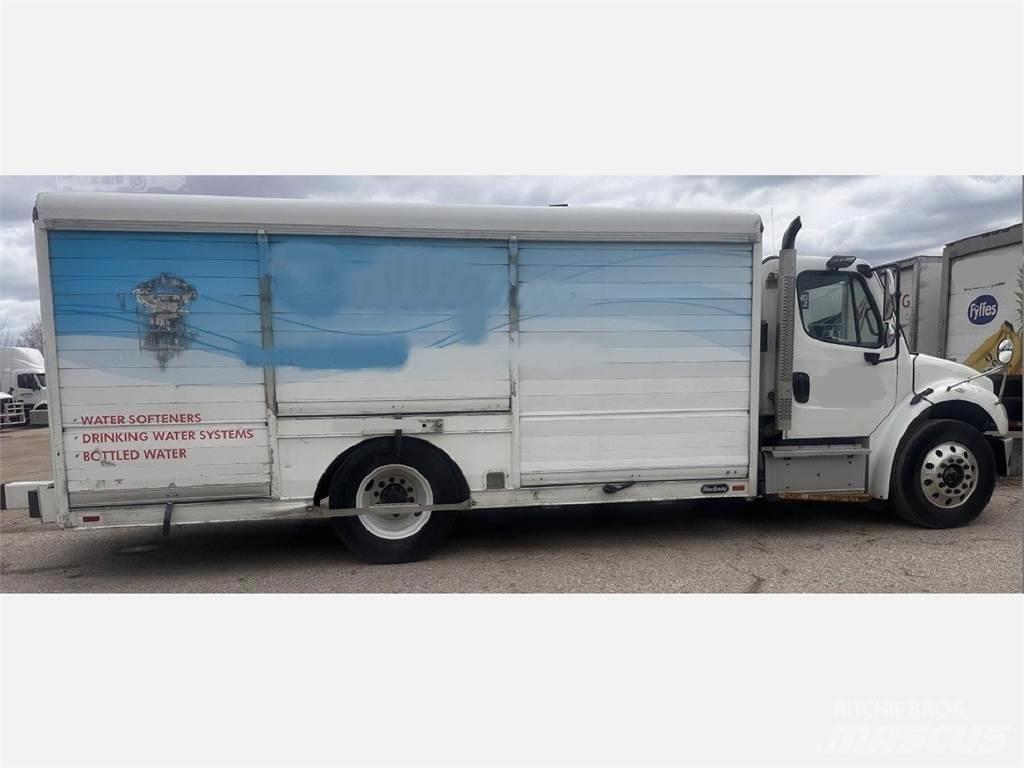 Freightliner M2 Gėrimų tiekimo sunkvežimiai